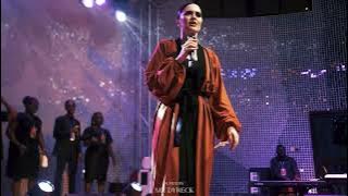 SimianeMusic Chante en langue du Benin (Live)