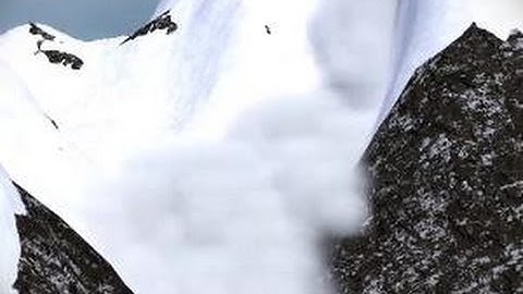 Numerical simulation of 3d gravity current moving down a uniform slope