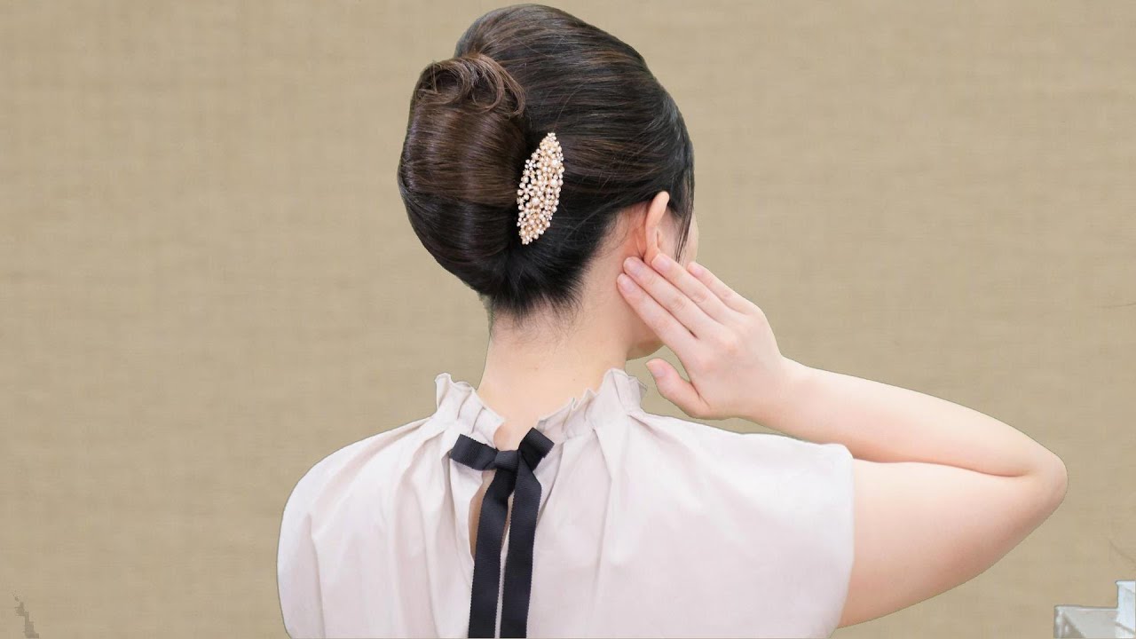 フレンチツイスト風やり方 銀座風夜会巻き 斬新なやり方で華やか Youtube