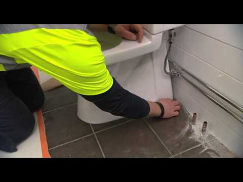 Video: Byte av rör i toalett och badrum. Kort instruktion