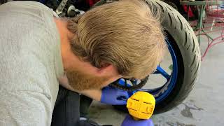 Z900 Wheel Sticker Application