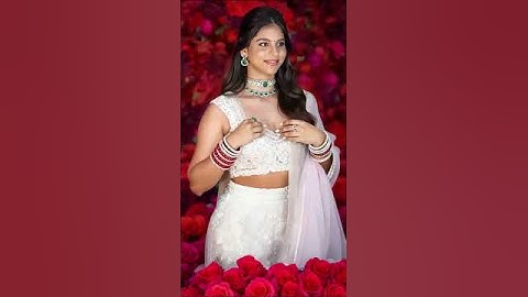 Elegance in White   A Timeless Beauty