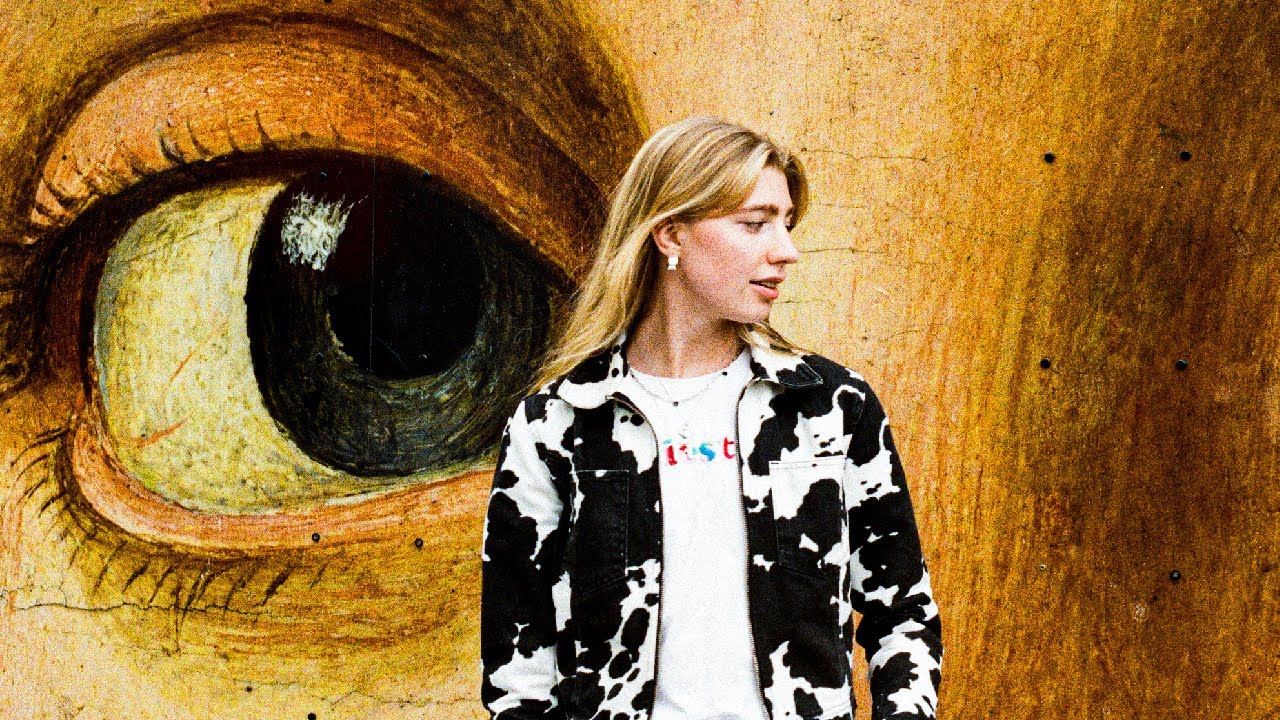 A Wander Around Soho with Phoebe Minson