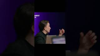 Microsoft начала снижать свои ожидания по продажам ИИ-инструментов.