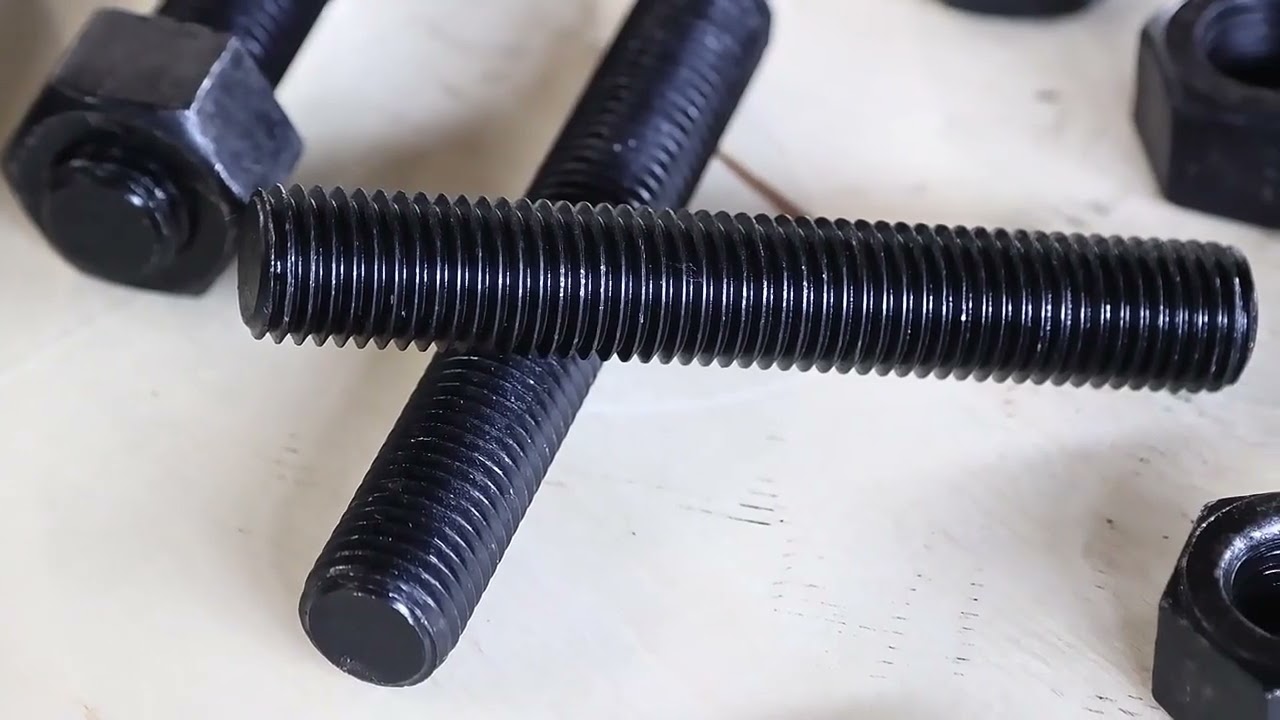 Carbon steel bolt