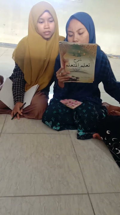 Santri putro Ngaji kitab fathul izar🤣