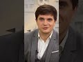 Брат кладёт белую плитку в Белом доме! 😂 Квартал 95 #жиза #смешно #ржакадня #shorts