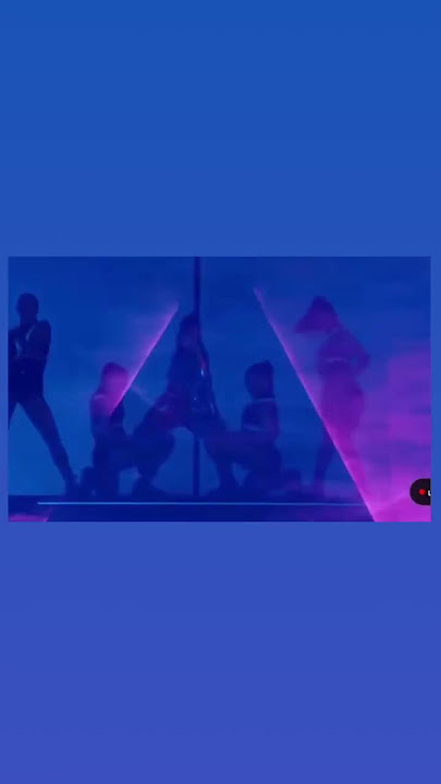 Lisa pole dance #coachella 230416 🤰🏻🔥🔥🔥🔥🔥😭🤭