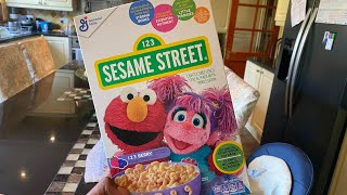 CHOMPING SESAME STREET BERRY CEREAL asmr mukbang cereal