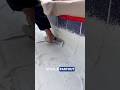 Technique d'application de revêtement à piscine. #bâtiments #chantier #ВТР #construction