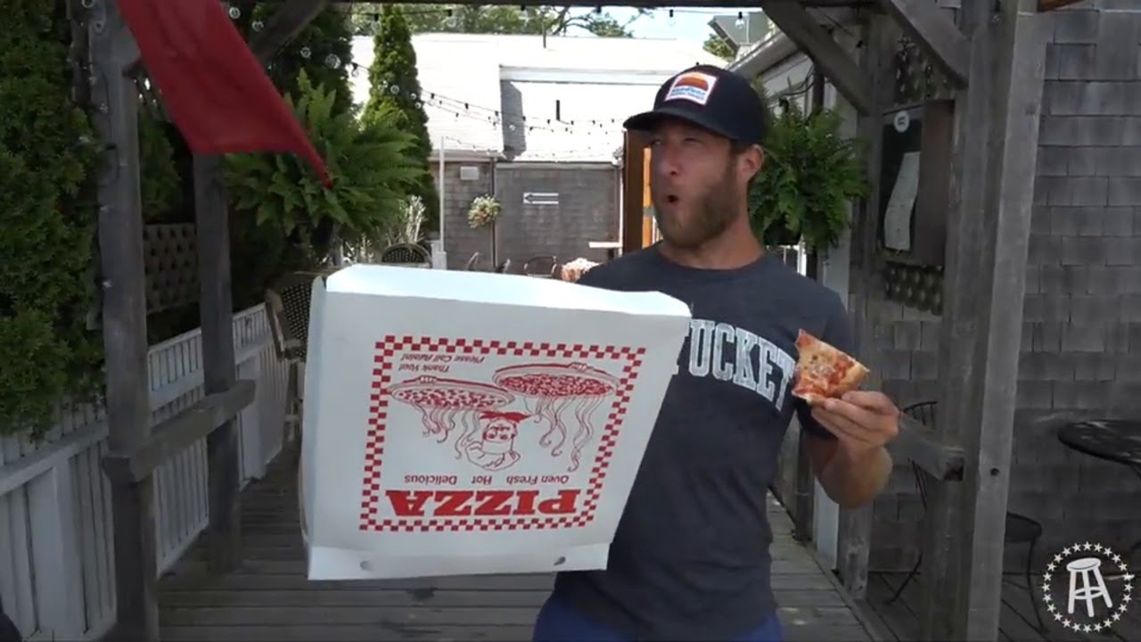 Barstool Pizza Review - Isola (Martha's Vineyard)