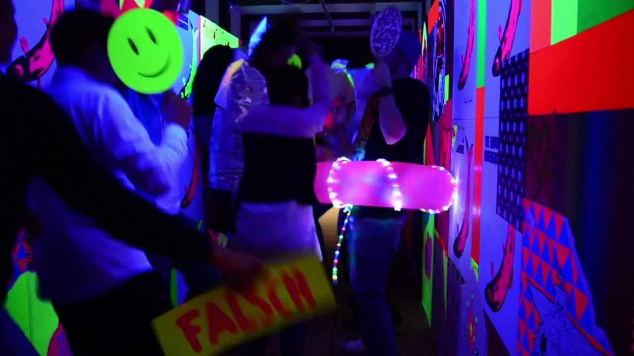 Harlem Shake @ Strumbel Tunnel @ Heimat Hamburg (Harlem Neon Shake)