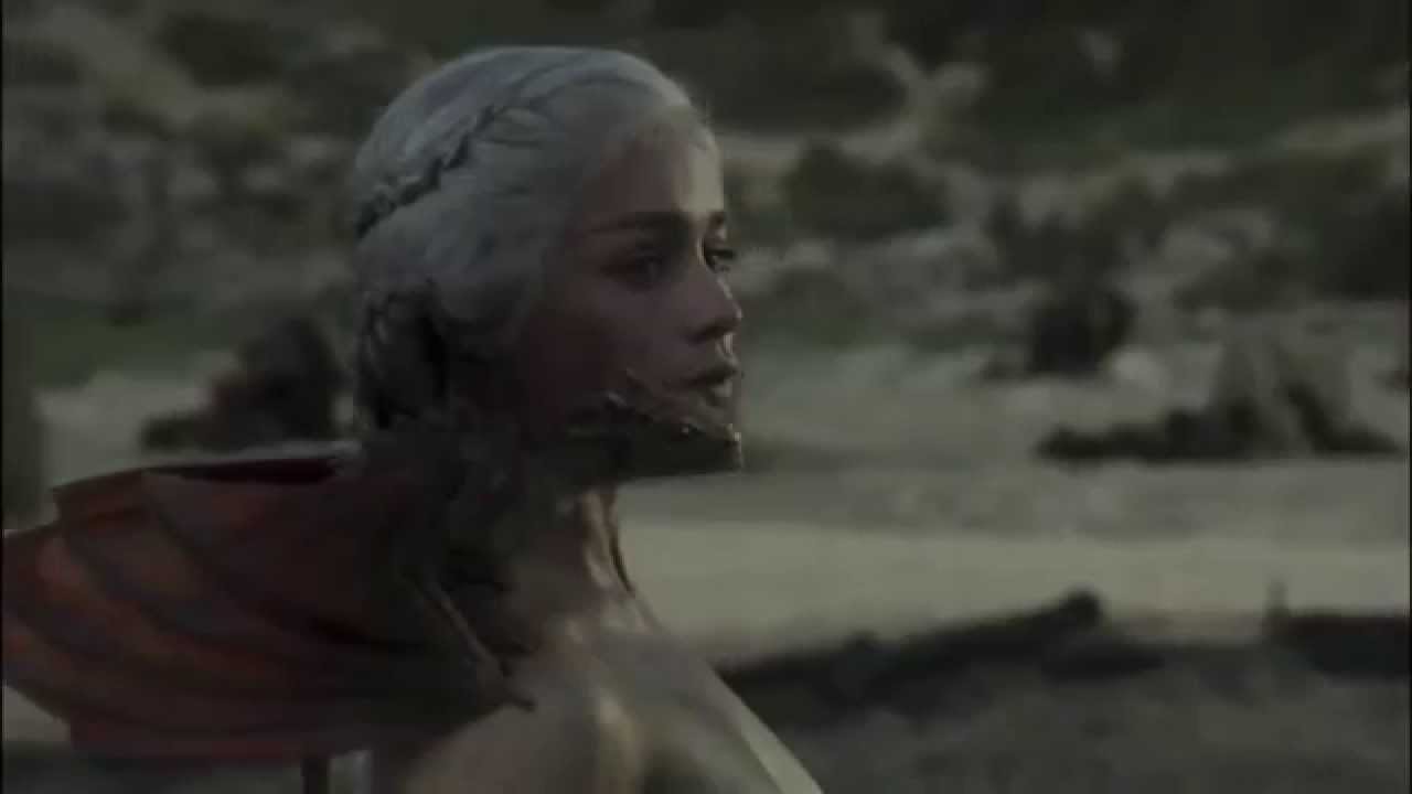 Game Of Thrones S1 Daenerys Gives Birth To Her Dragons Why Are People