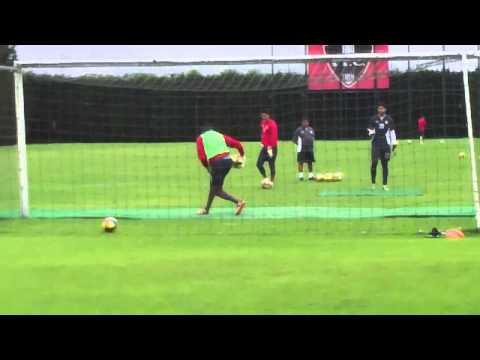 Entrenamiento previo a Santa Fe vs Junior