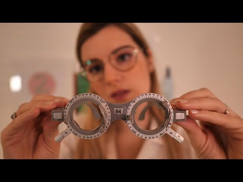 ASMR MEDICAL??‍⚕️ L'OPHTALMOLOGUE TESTE TA VUE (Lunettes optométriques, stylo lumière....)