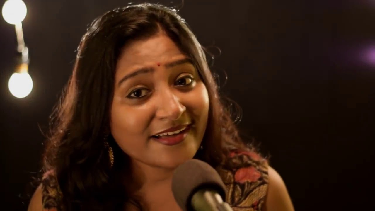Ei Mon Tomake Dilam    Bengali and Hindi Mashup    Cover by Papia Biswas