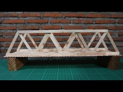 Video: Hur man gör en bro från glasspinnar (med bilder)