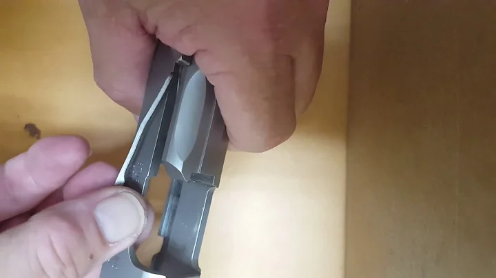 Ruger P90 extractor removal