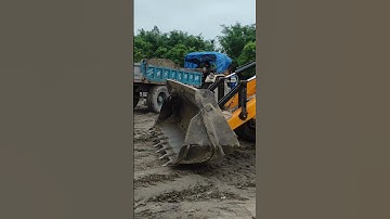 JCB Excavator: Mastering Mud with Unstoppable Precision!