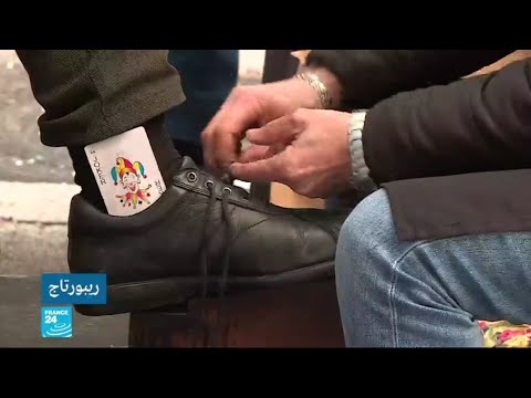 في صقلية شباب وشابات يمسحون الأحذية بسبب البطالة والفقر