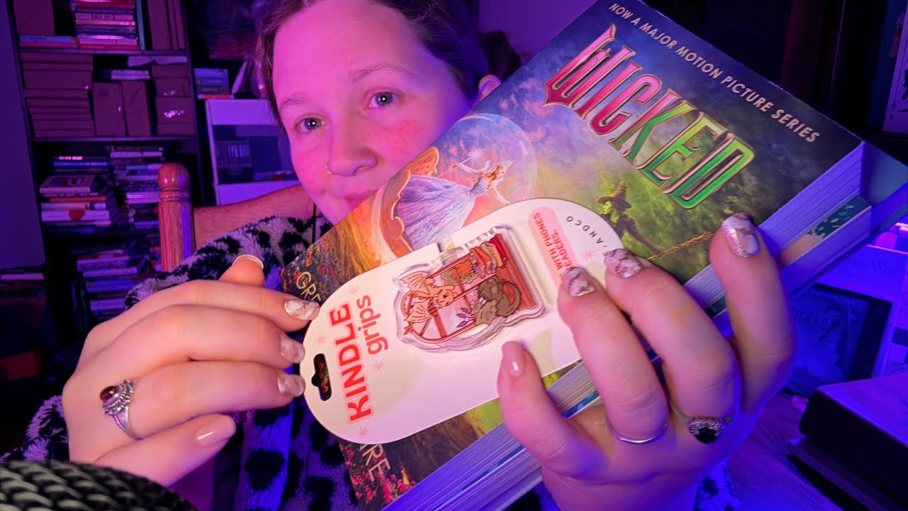 ASMR whispered haul 📚 chaotic but soft 