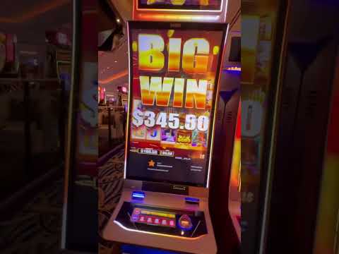 HOT Roll or COLD Roll? 10x multiplier! #poker #videopoker #casino #shorts #vegas #bellagiolasvegas