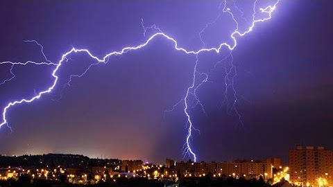 تلاوة مميزة بصوت القارئ رعد الكردي " هُوَ الَّذِي يُرِيكُمُ الْبَرْقَ خَوْفًا وَطَمَعًا "