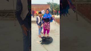 Mamma Kya Kar Rahi Ho Tarbuj Kat Rahe ...