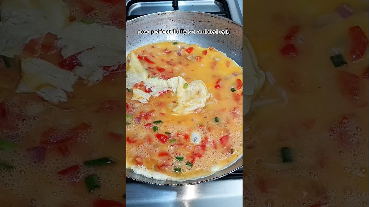 how to make fluffy scramble eggs #nigerianfood #recipe #shorts