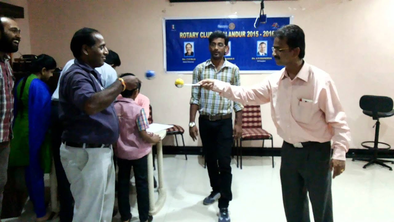 Chennai Entertainer Thamizharasan conducting Ladle Fight Game at Rotary ...