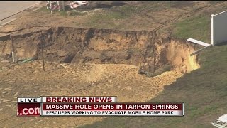 Large sinkhole forces Tarpon Shores Mobile Home park to evacuate in Tarpon Springs