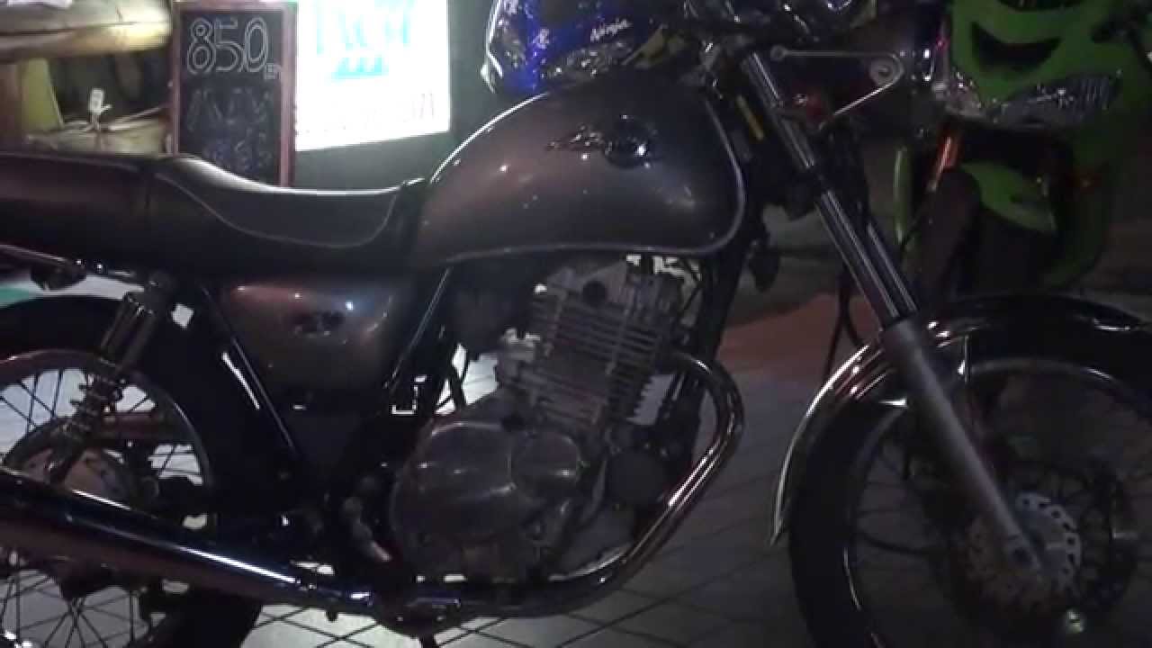 可愛い女性ライダーとタンデム Suzuki Volty スズキ ボルディー 限定 可愛い女性ライダーとタンデム Suzuki Volty スズキ ボルディー 限定