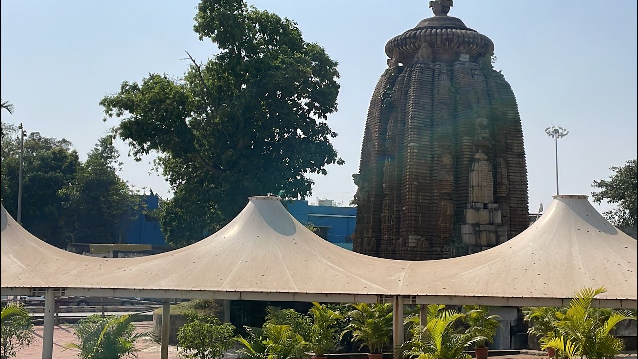 Lingaraj Temple | Bhubaneswar | 11th Century Indian Hindu Temple ...