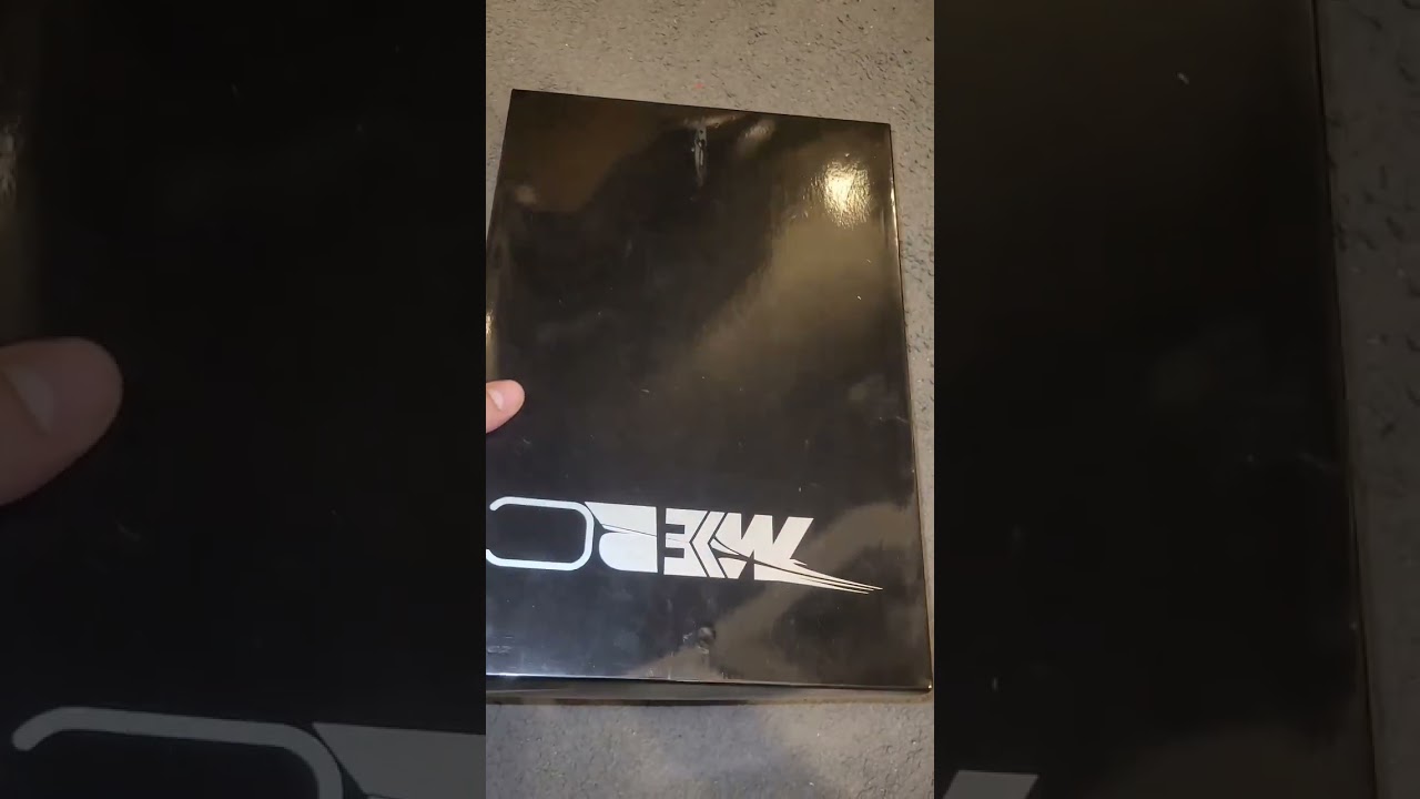 These blackout Nike Mercurial are perfect 