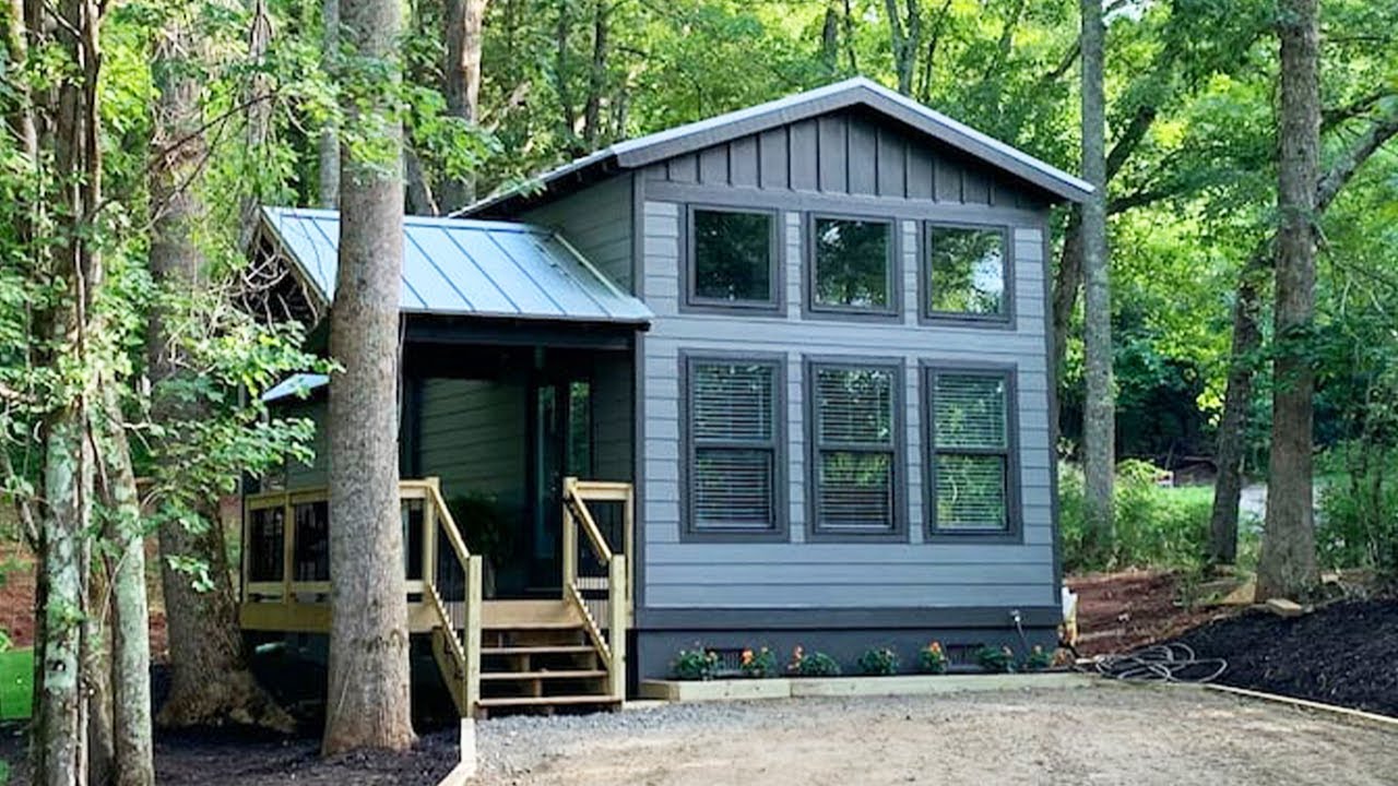 Amazing Modern Cabin Tiny House in The Woods in COUNTRY - YouTube
