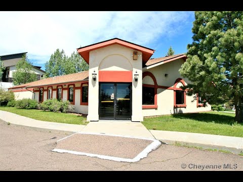 1820 Ridge Rd, Cheyenne, WY home video tour