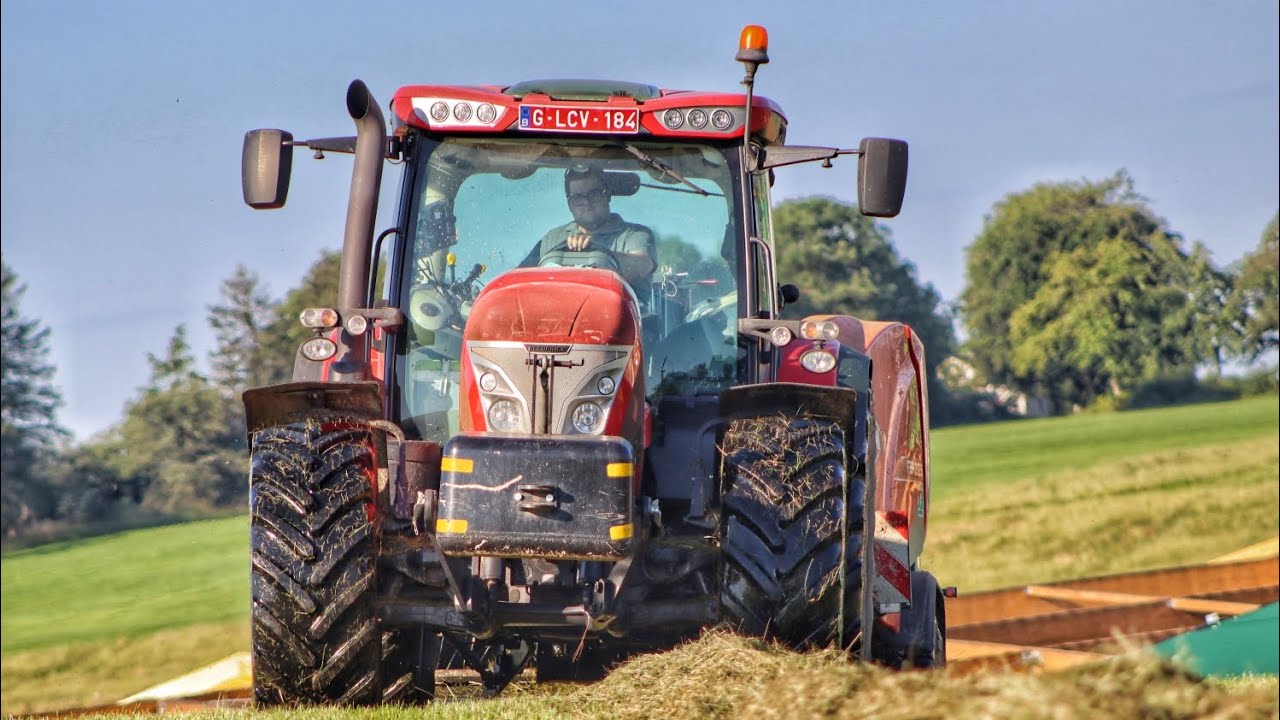 Lohnunternehmen Hacken beim Pressen in Ostbelgien. #puresound #mccormick #kuhn #ballen #farming