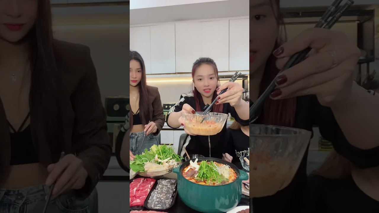 តស់! ពុកម៉ែបងប្អូន មកញាំស៊ុបទាំងអស់គ្នា ក្ដៅៗហិរៗ ជាតិហ្មង😋😋