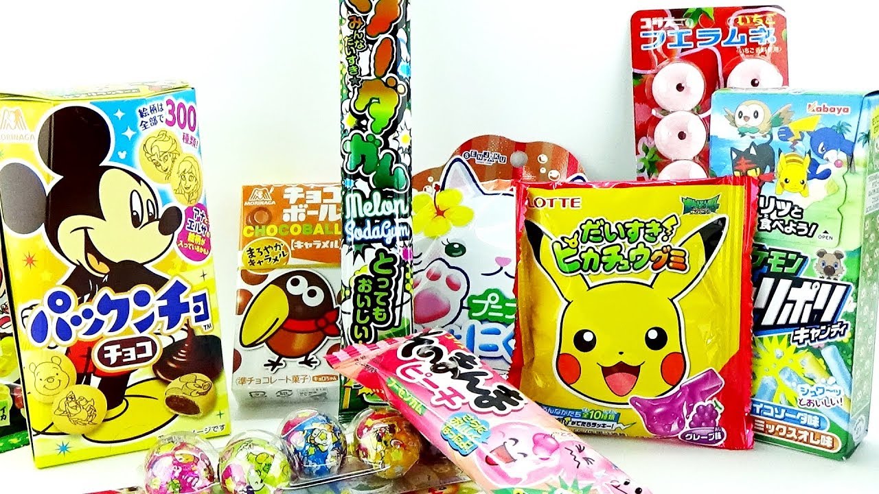 PROBANDO CHUCHES RARAS Y DULCES JAPONESES DE POKEMON, DISNEY, HELLO KITTY Y  MAS