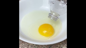 Separating egg yolk with water bottle #Shorts