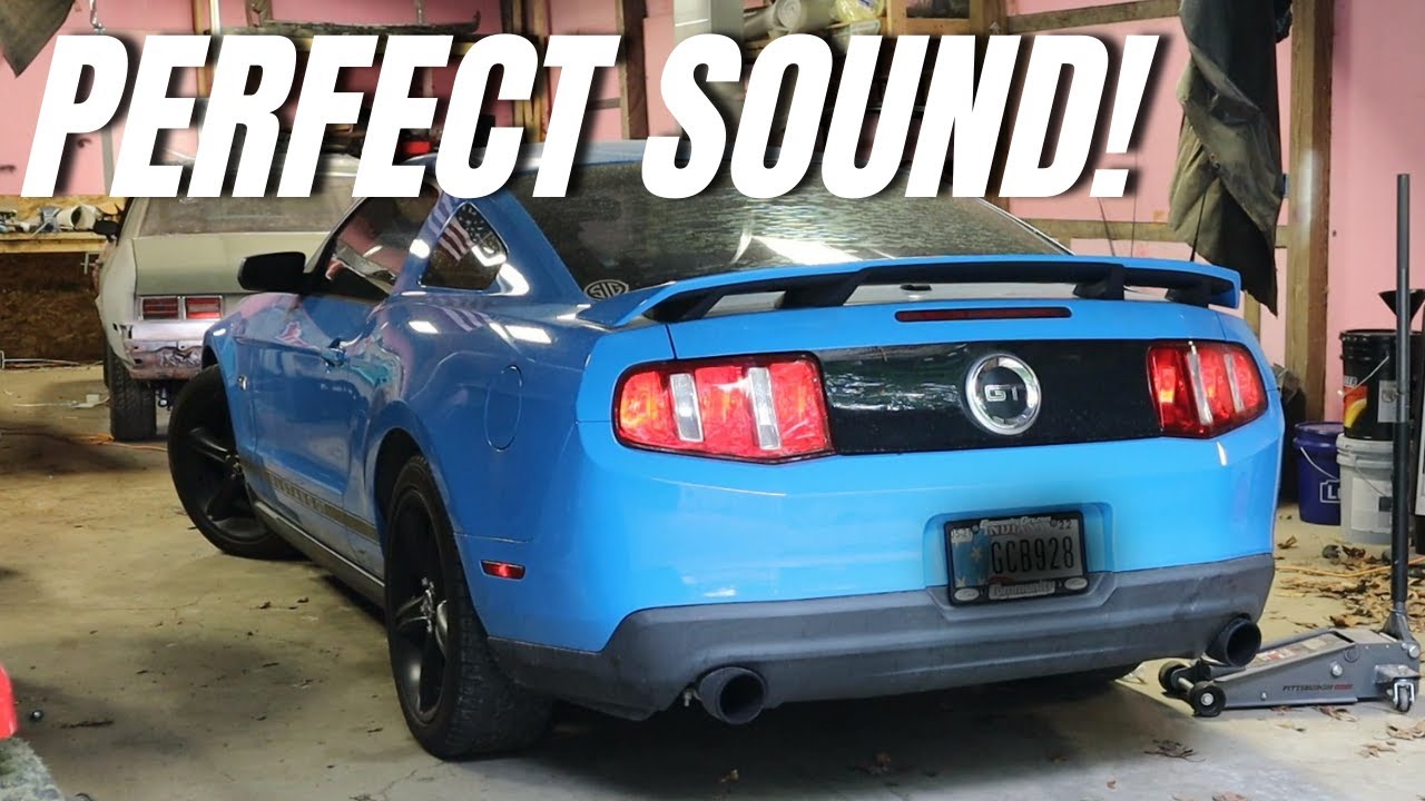 2010 Mustang GT Sounds Perfect! | Flowmaster Exhaust Setup - YouTube