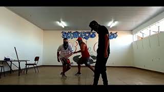 #Contact #WizKhalifa #TaylorGang  Wiz Khalifa - Contact feat. Tyga [Official Music Video]  12 mi d