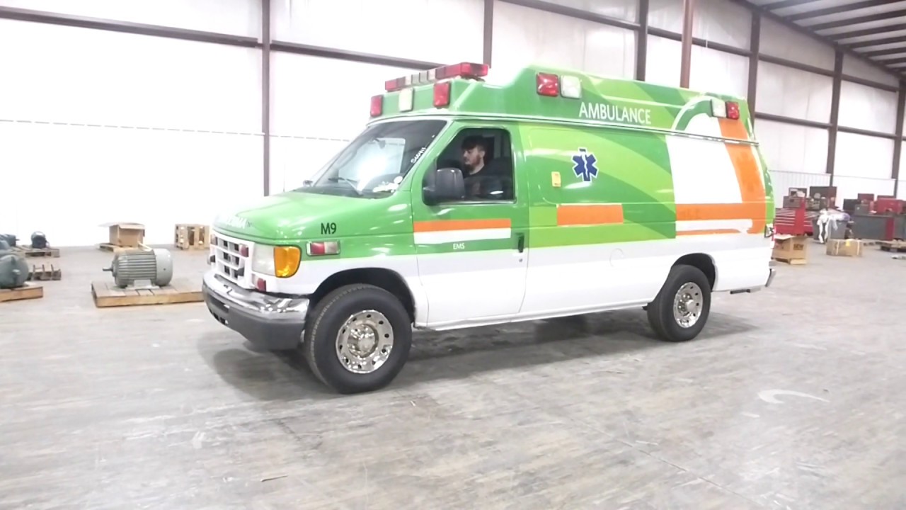 2005 Ford E-350 Econoline Ambulance - Tag 