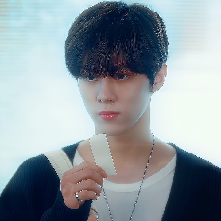 love at first sight [#kdrama #bromance #leejongwon #kimwooseok]