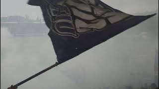 Willem II - FC Dordrecht: Opkomst met pyro en aftrap van de wedstrijd