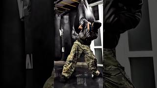 Spin elbow practice #boxing #minicombo #mma #comboes #kungfu #combo #kickboxing #fighting #taekwondo