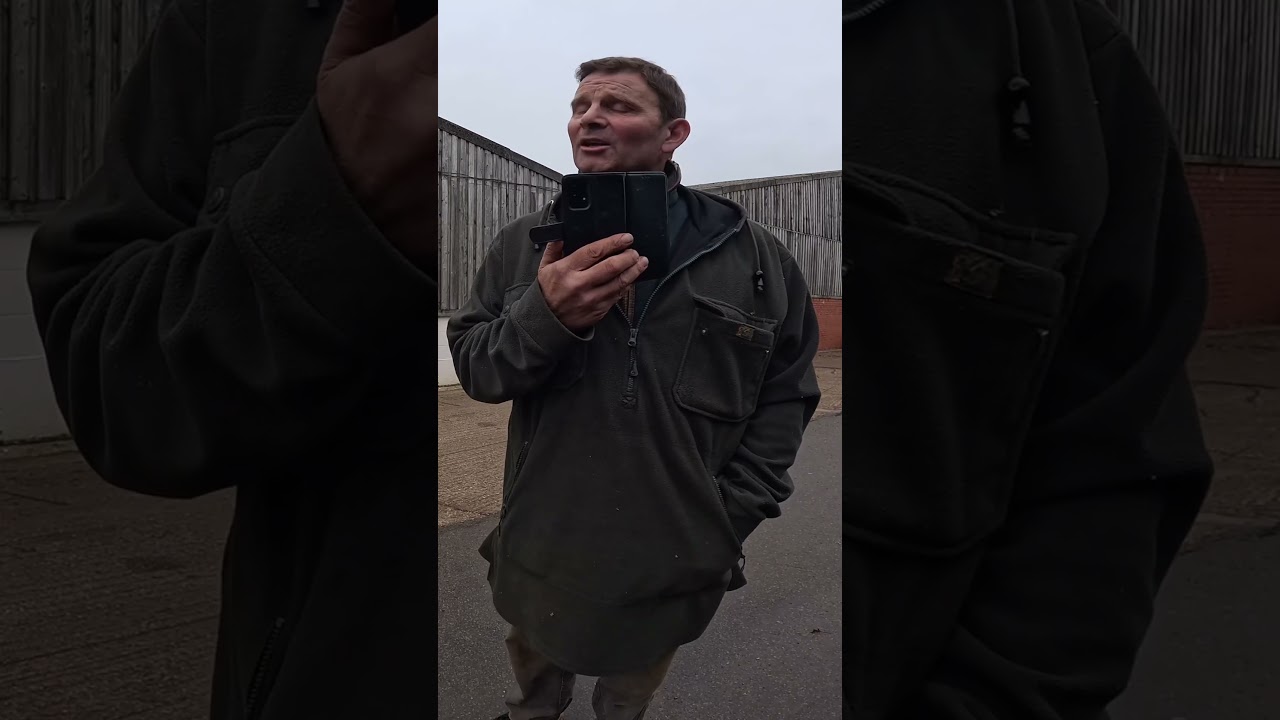 Gun license revoked!🤬🛸👮‍♀️🔫