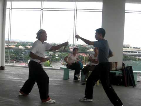 Arnis single sinawali