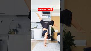 Handstand #shorts #shortvideo #shortsfeed #yoga #handstanding #exercise #ytshorts #video #viral
