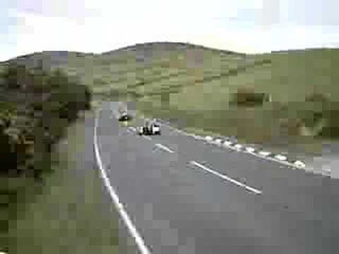 Allan Schofield passes Gary Bryan at 11th milestone TT 2007